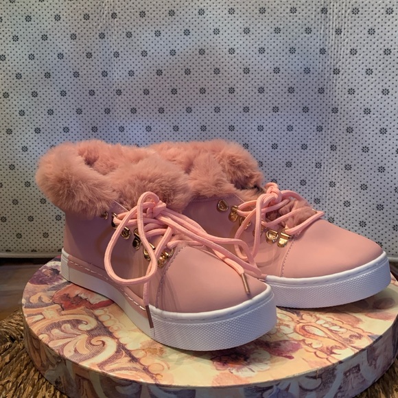 Soft fur sneakers - Picture 7 of 7